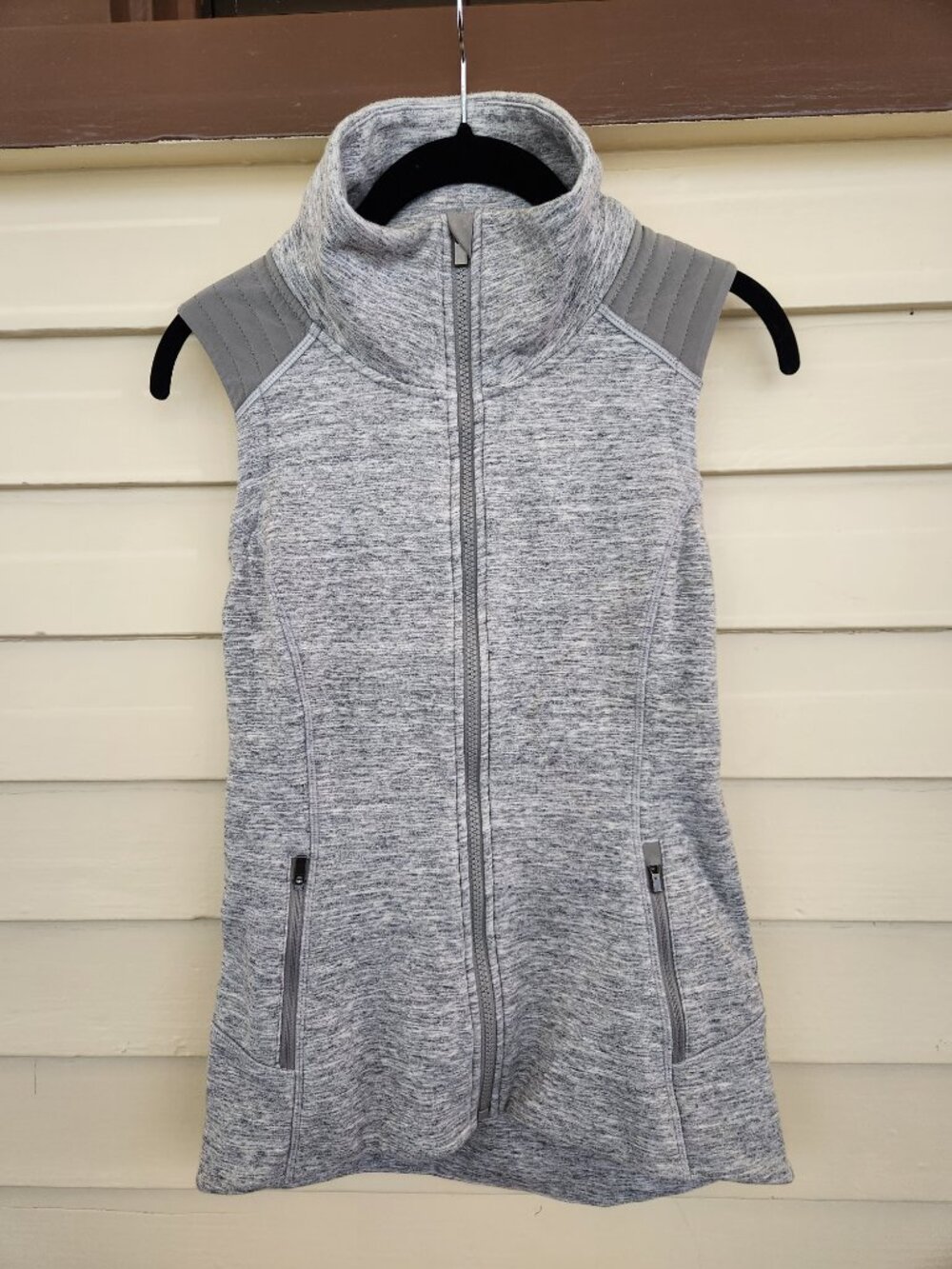 Athleta Stronger Vest Size XXS Gray Heather - Picture 3 of 7